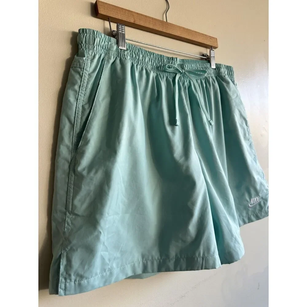 Nike Swim Trunks Men’s XXL Aqua Blue Volley Shorts Mesh Lined DR5678-382